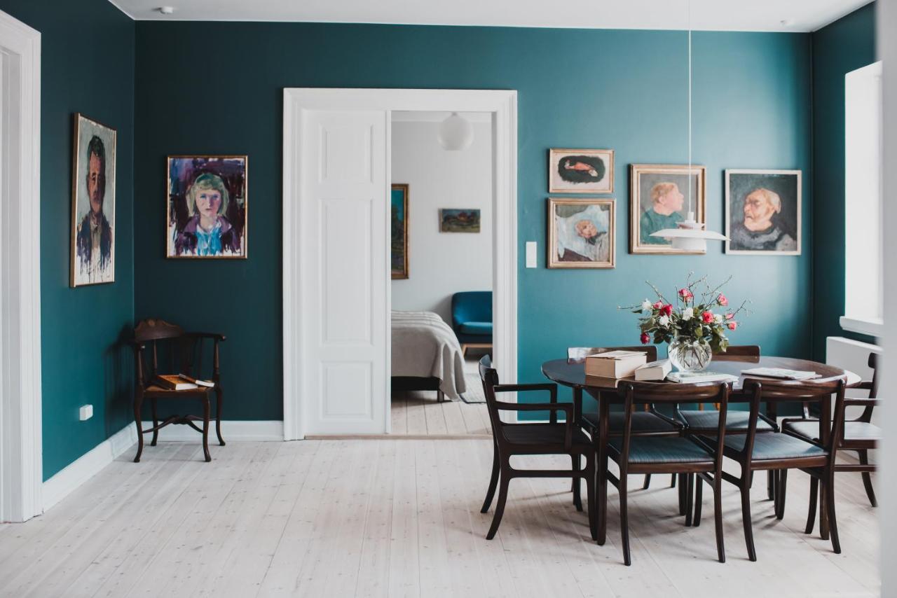 Bed and Breakfast Kjobing Manor Эрёскёбинг Экстерьер фото
